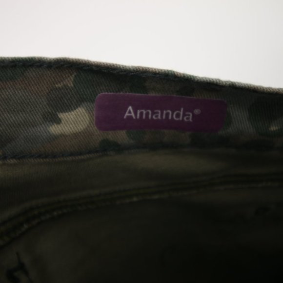 Gloria Vanderbilt Green Camouflage Pants Slimming Stretch Jeans Size 16 NWT - Picture 11 of 12